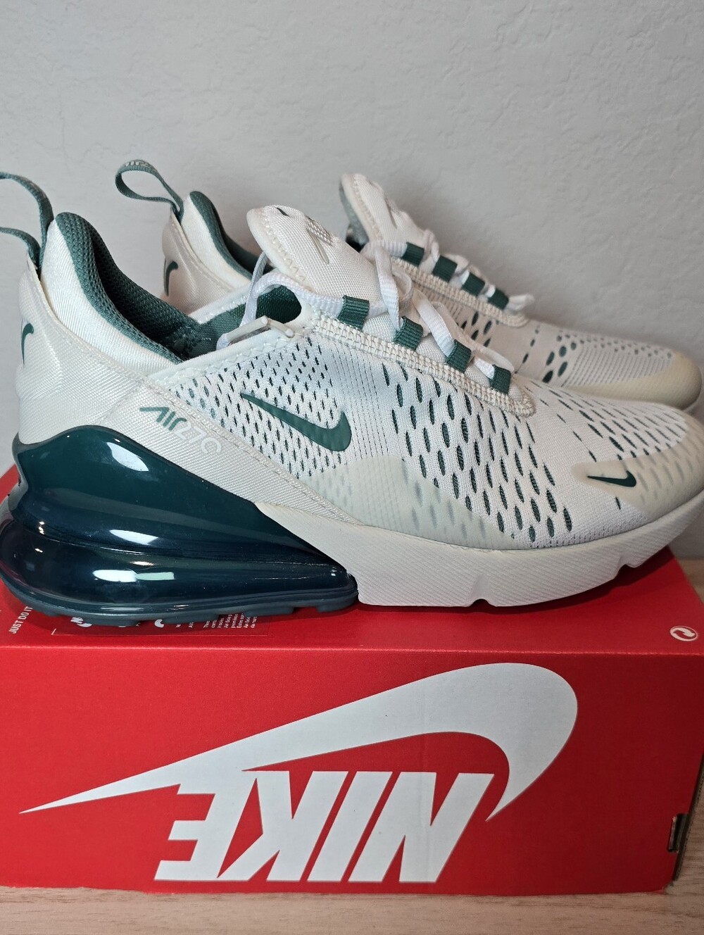 Nike Air Max 270 Green 7Y 7 Youth Or 8.5 Womens New
